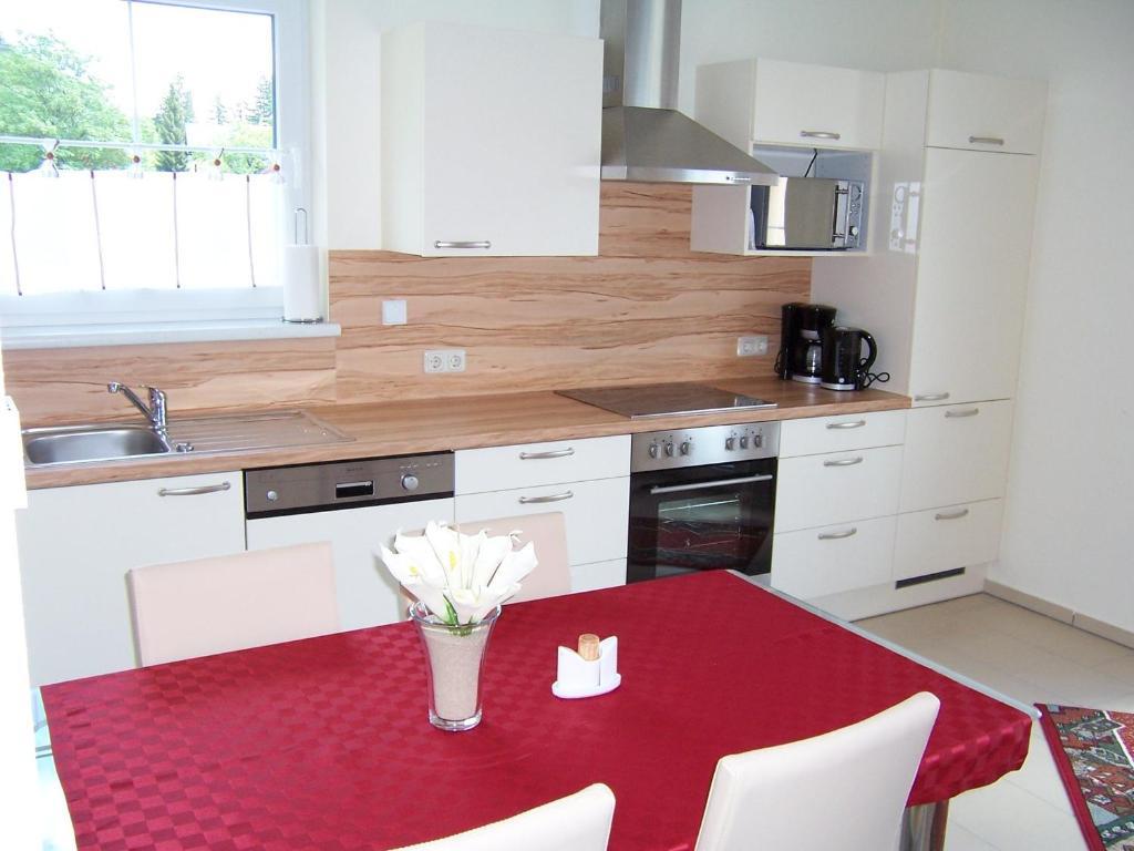 Landhaus Jasmin - Apartment Untergeschoss Bad Mitterndorf Kamer foto